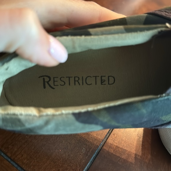 Camo slip on sneakers - Picture 3 of 4